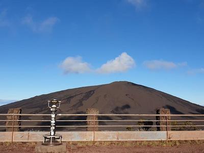 Pas de Bellecombe : point de vue sur le volcan Piton de la Fournaise Pas de Bellecombe : point de vue sur le volcan Piton de la Fournaise