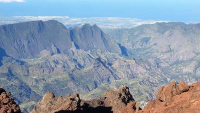 Géographie de La Réunion - Vue du piton des Neiges Situation et géographie de La Réunion