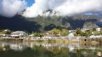 Mare à joncs - Cirque de Cilaos - La Réunion Mare à joncs - Cirque de Cilaos - La Réunion