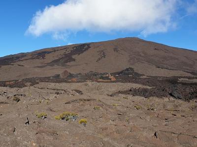 Cratère Dolomieu - Massif du piton de la Fournaise Cratère Dolomieu - Massif du piton de la Fournaise