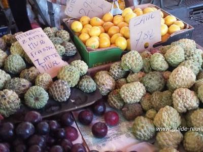 Marché forain de l'Hermitage - Saint-Gille - Image d'illustration Marché forain de l'Hermitage