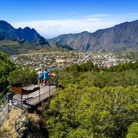 Balade spectacle à La Roche Merveilleuse - cirque de Cilaos - Crédit : balades creatives Balade créative à Cilaos