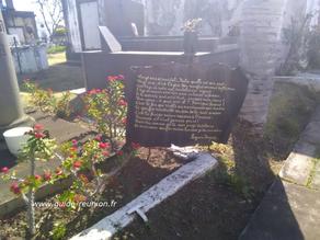 Cimetière de Saint-Paul - Eugène Dayot Cimetière de Saint-Paul - poète Eugène Dayot