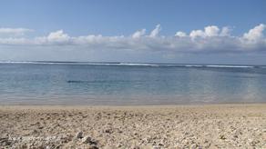 Plage de Saint-Pierre : le calme en ce moment précis Plage de Saint-Pierre