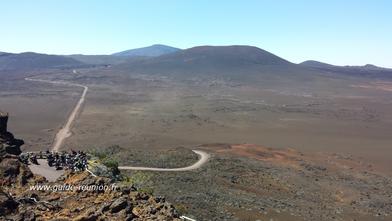 La plaine des sables, la route se transforme en chemin Plaine des sables, la route se transforme en chemin
