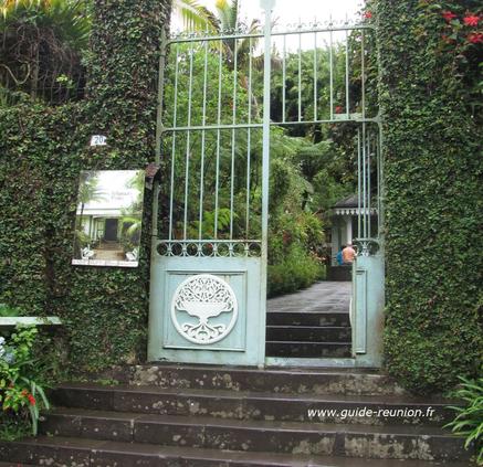 La Maison Folio est souvent mentionnée dans les incontournables d'Hell-Bourg Maison Folio à Hell-Bourg, maison créole historique dans le cirque de Salazie à La Réunion