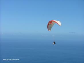 Vous souhaitez de l'activité nature, la Réunion est un paradis (canyoning, parapente, surf, rando, ...) Photo activité nature à l'île de la Réunion