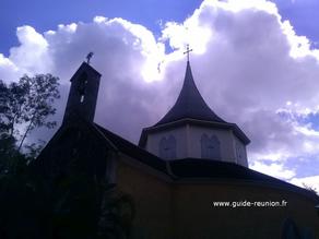 La chapelle pointue, construite dans les années 1800, est classée aux monuments historiques à la Réunion depuis 1970.