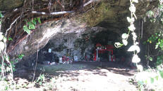 La grotte des premiers français à Saint-Paul Grotte des premiers français
