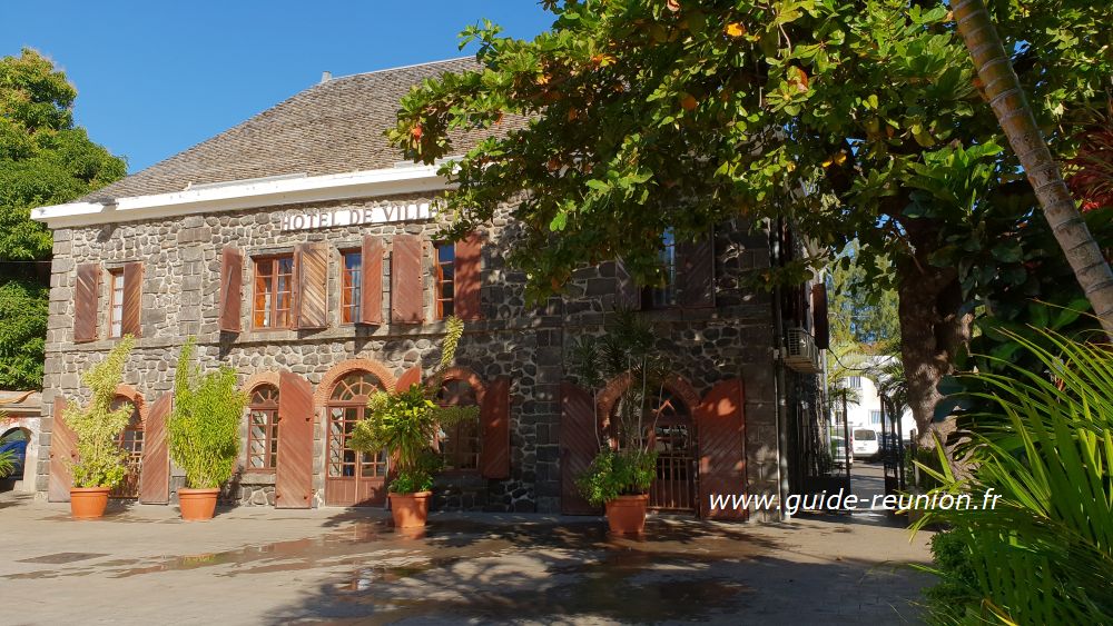 La mairie de Saint Leu à La Réunion La mairie de Saint Leu à La Réunion