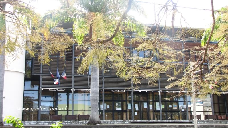 Mairie de la Rivière Saint-Louis (Annexe de Saint-Louis) Mairie Annexe de la Rivière Saint-Louis